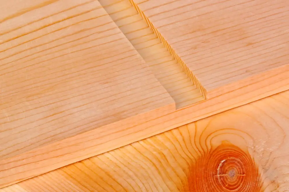 How to Cut a Slot in Wood Without a Router
