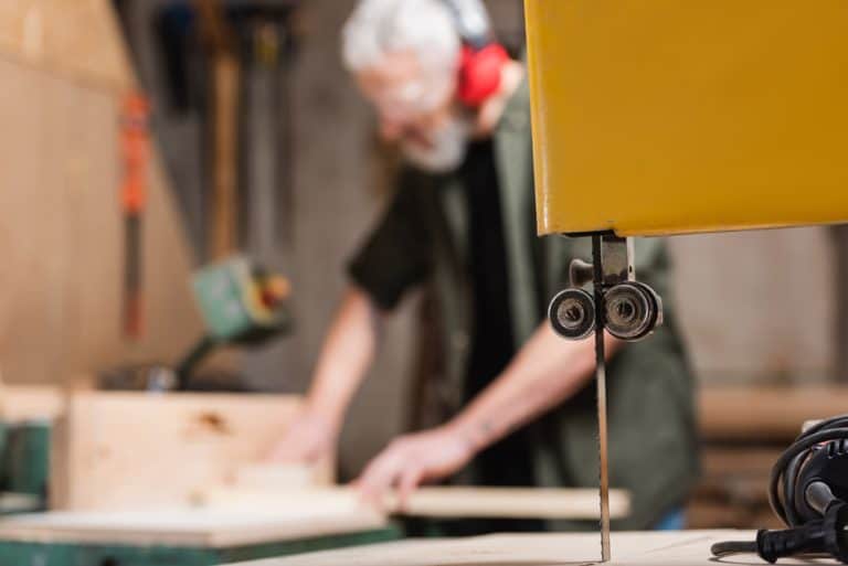 How Are Band Saws Measured And Sized?