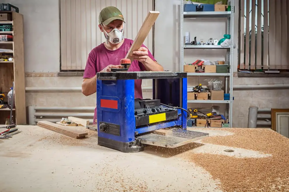 Inspecting a Board for Planer Snipe