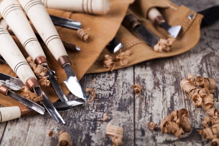 Is Oak Good For Carving?