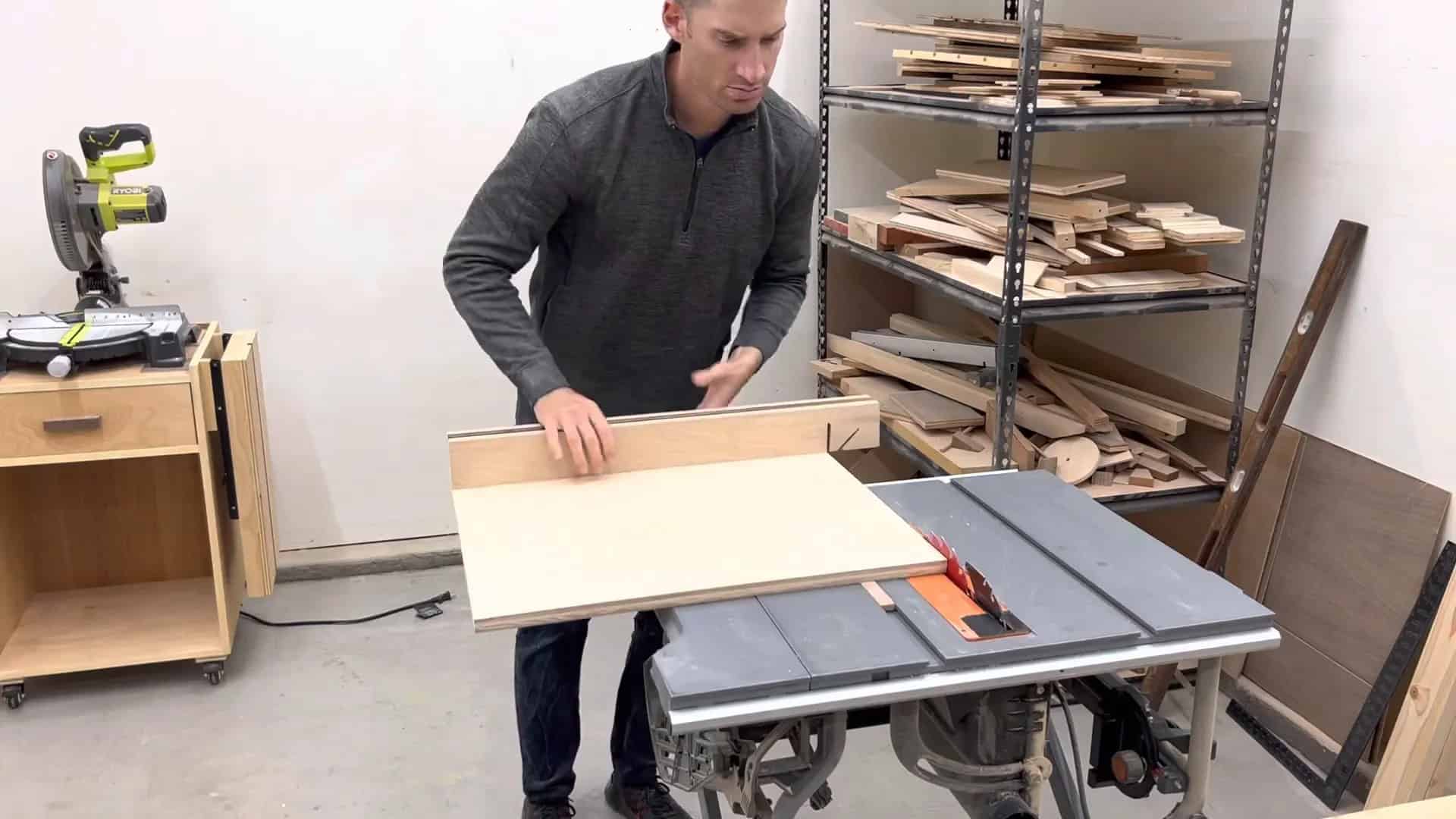 Wall Folding Workbench