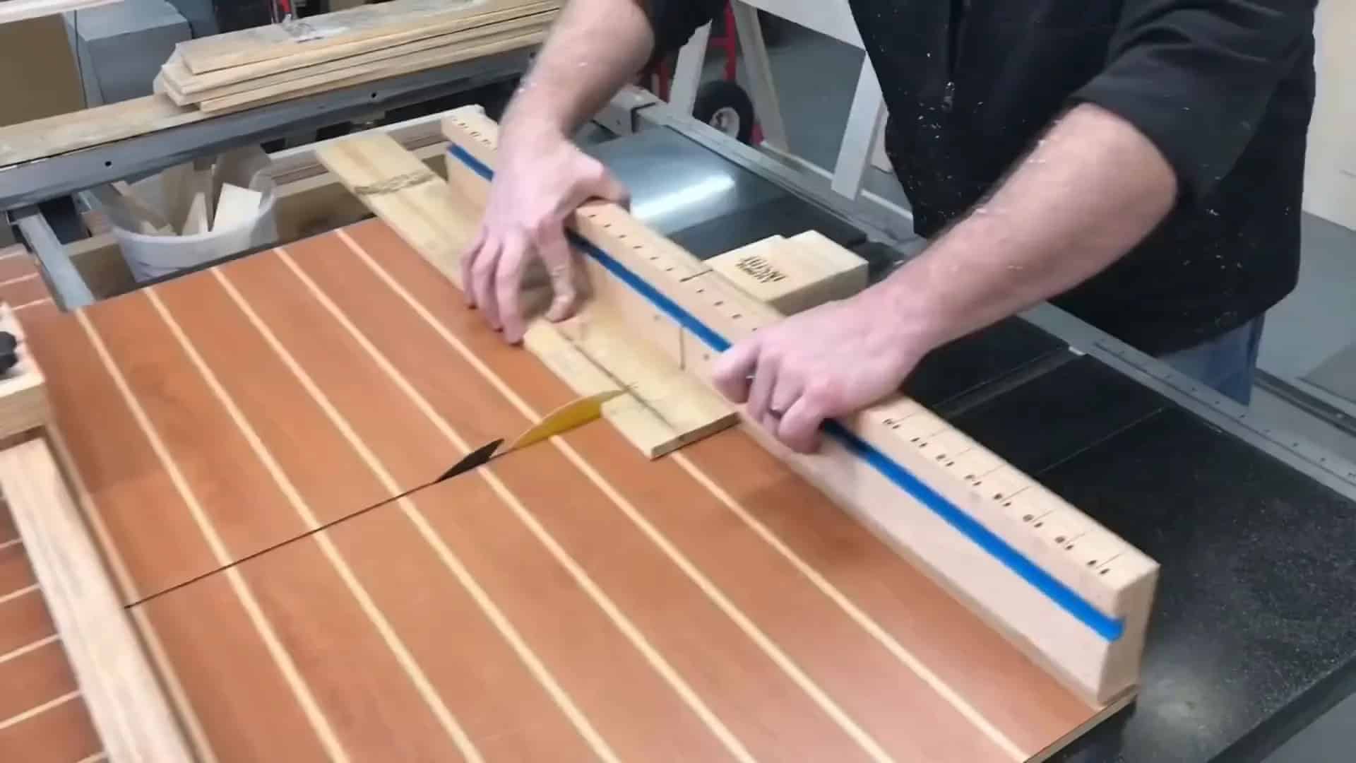 Build A Mobile Pallet Wood Table