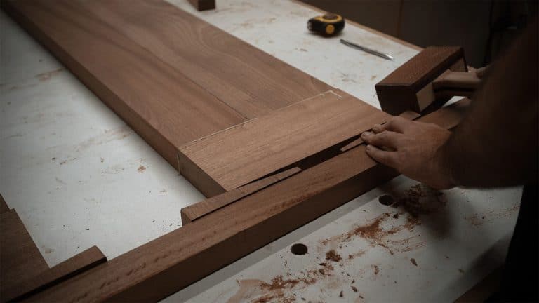 Building a Stunning Outdoor Dining Table