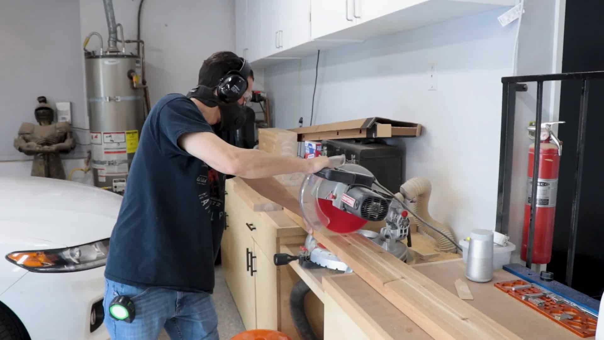 Build A DIY Outdoor Table