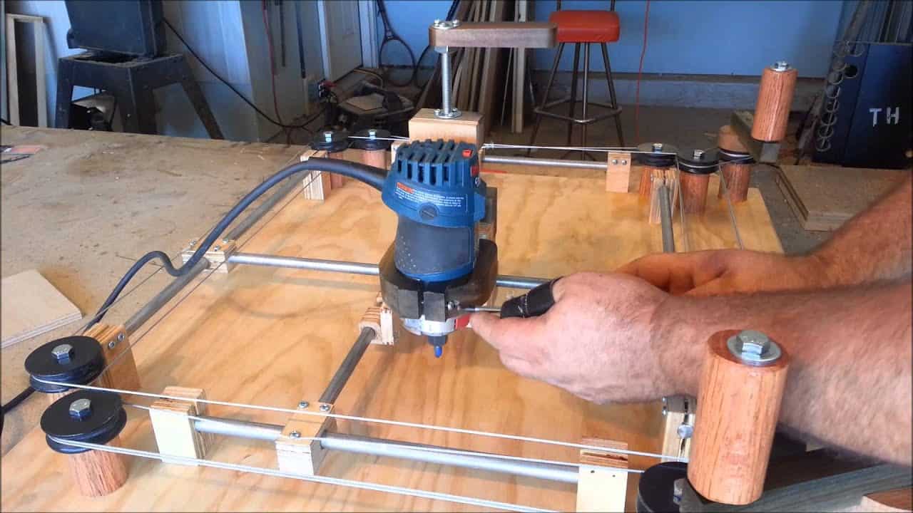 video thumbnail for 'Router Jig - Etch A Sketch Style!'