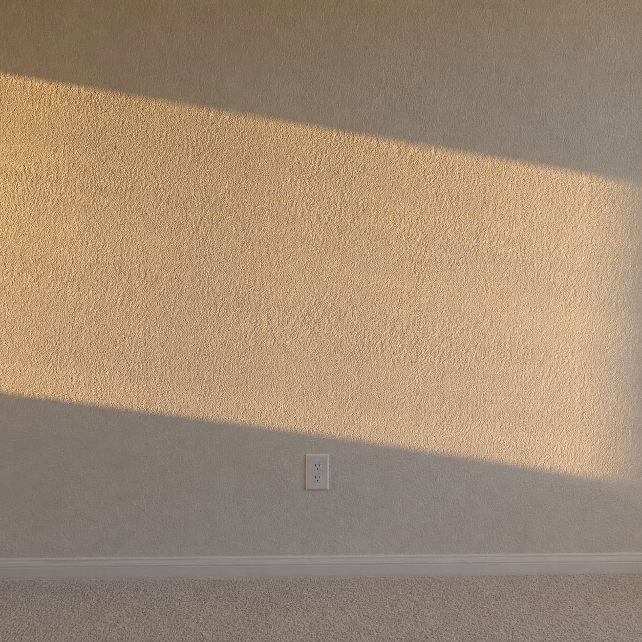 Orange-Peel and Knockdown Wall Texture