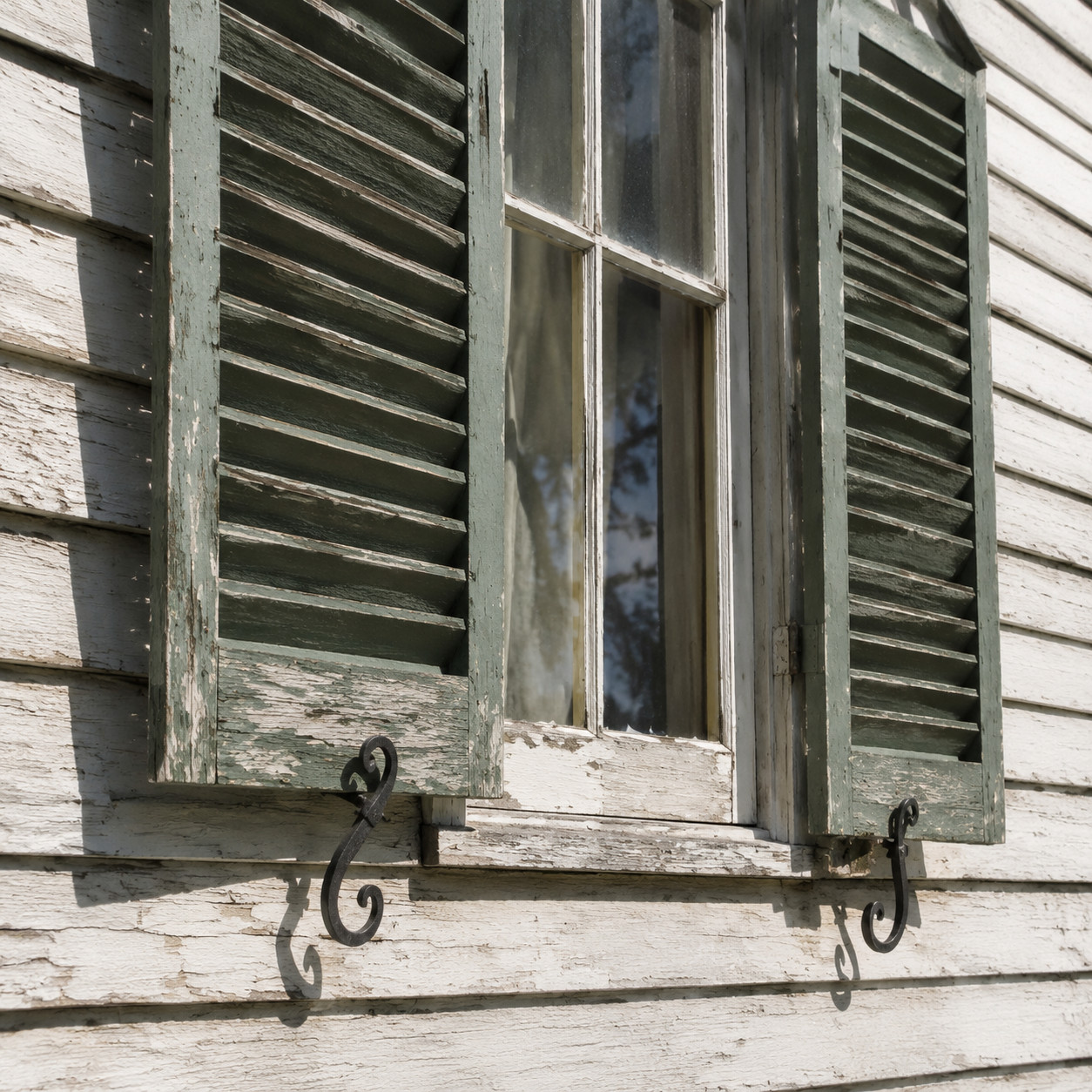 Operable Shutters With Shutter Dogs