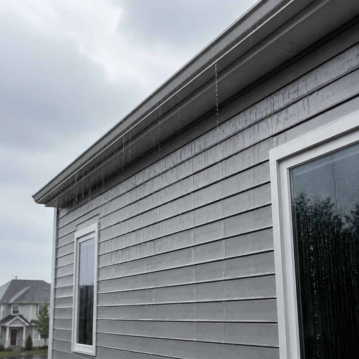 Roof Overhangs Clipped to Almost Nothing