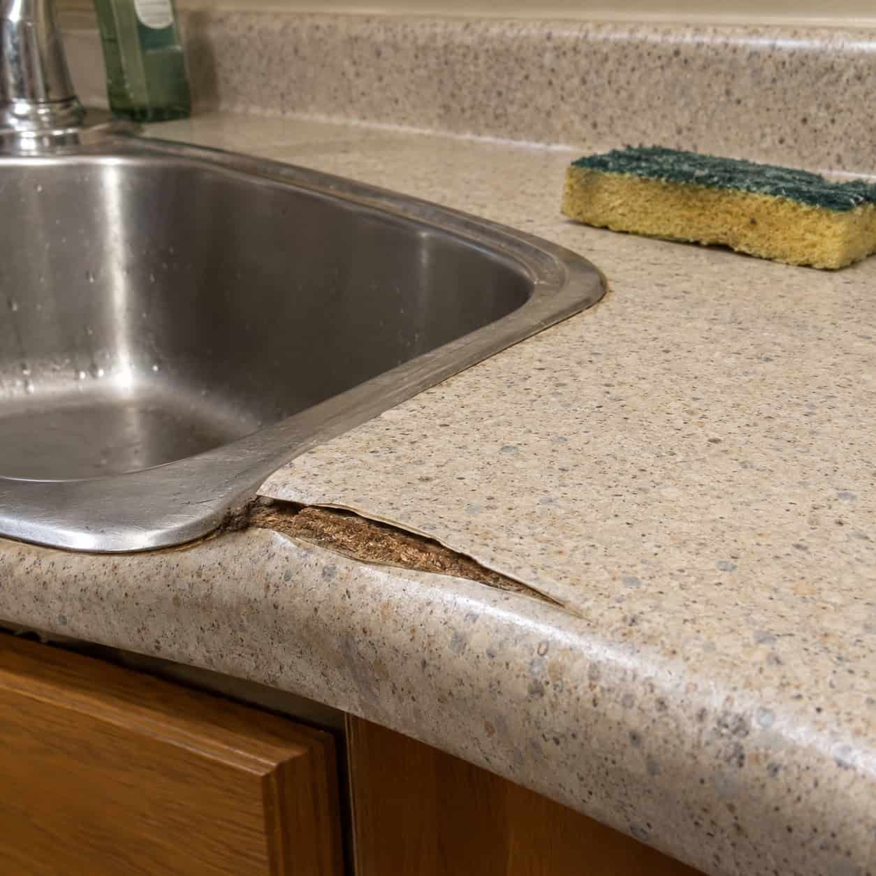 Builder-Grade Post-Form Laminate With the Rolled Edge