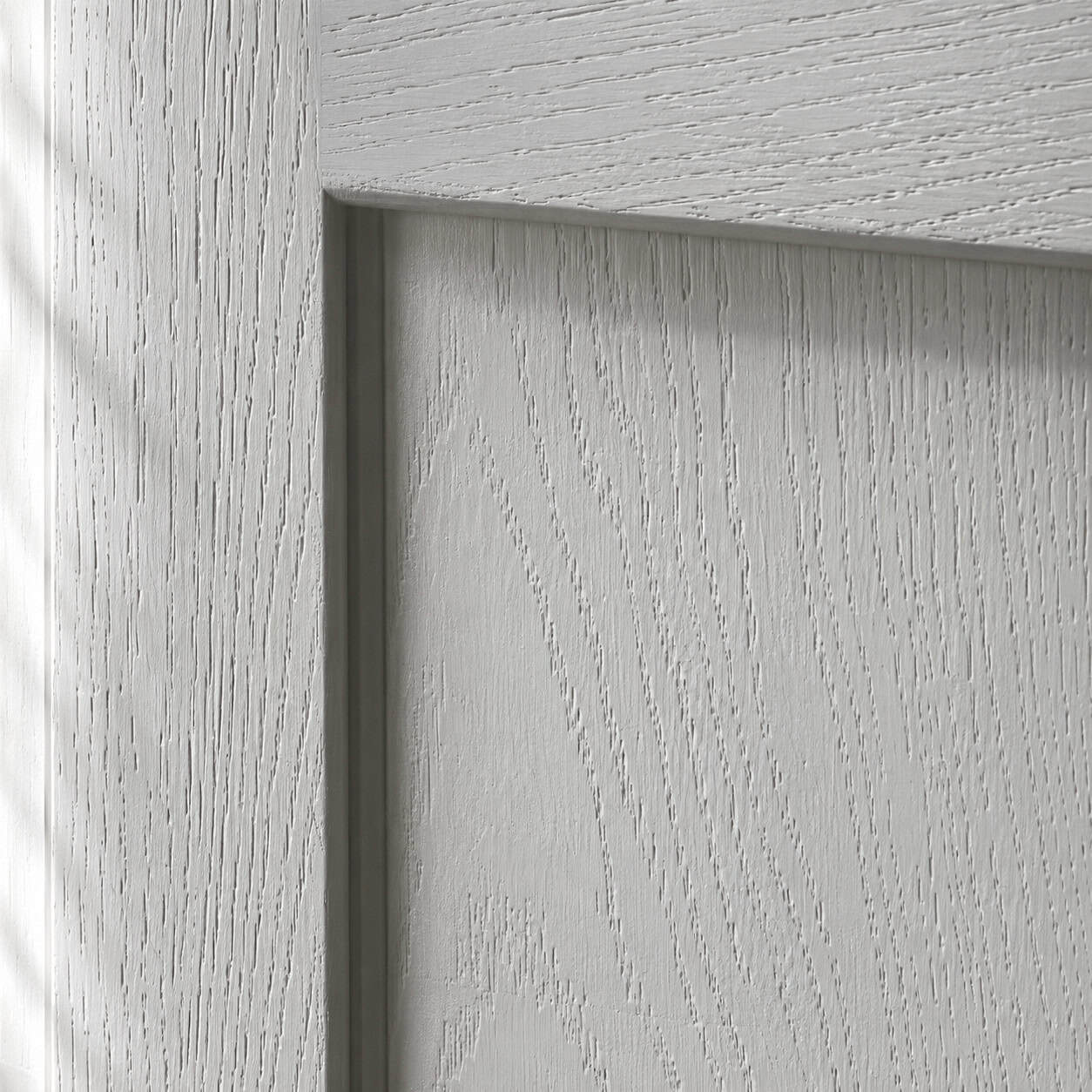 Painted Oak Without Grain Filler
