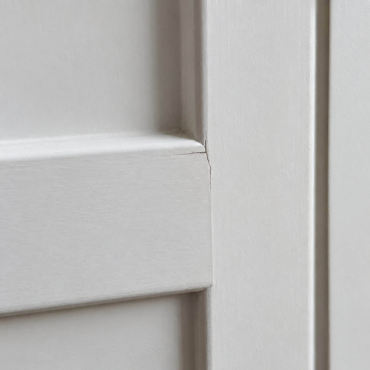 Painted Solid-Wood Five-Piece Doors