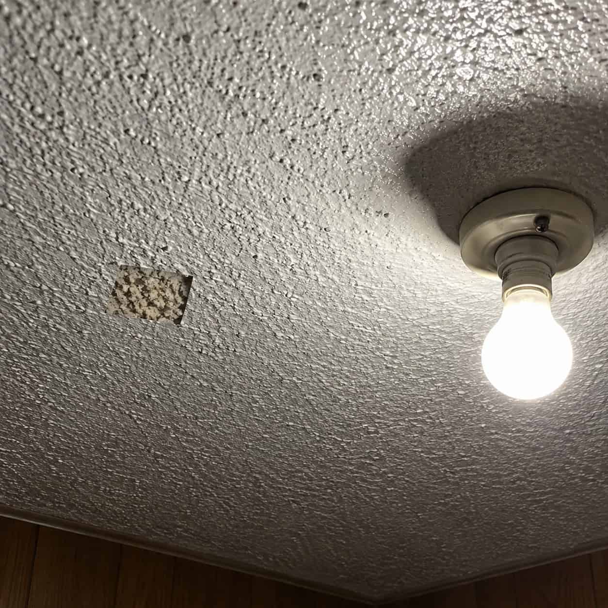 Painting a Popcorn Ceiling in a Pre-1980 House